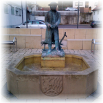 002d-Friedrichstraße-Bauernprophet-Brunnen-cut